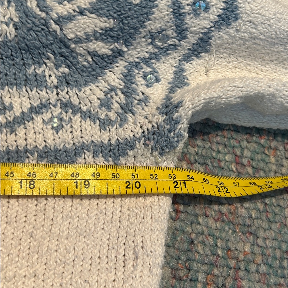 Woman’s Cream and Blue Turtleneck Sweater - Picture 7 of 14